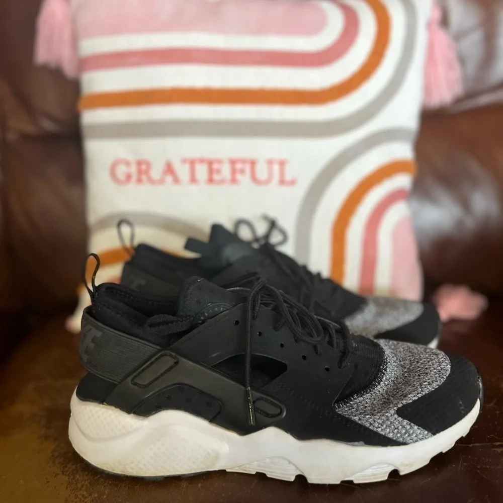 🚨CLEARANCE A1123-5 AIRHUARACHE by Nike Air Sneakers